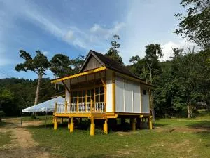 TERATAK AL QARNI - Kampong Tanjong Putus