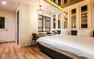 昌原 Hotel Able 住宿 套房