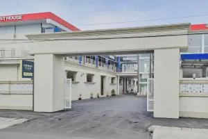 Urbanview Hotel MM Indramayu by RedDoorz - Pamanukan-hilir