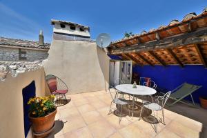 Gîte Pina - Gîte avec piscine partagée