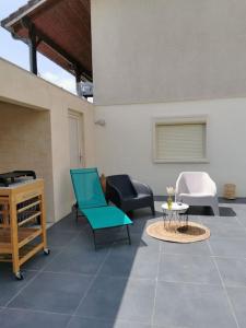 Appartements Studio au calme avec terrasse. : photos des chambres