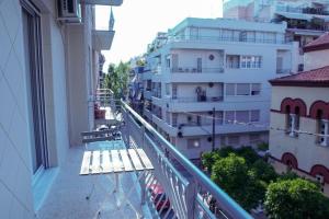 GAYA - the yellow apartment