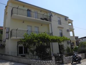 NINA cozy small apartment with balcony