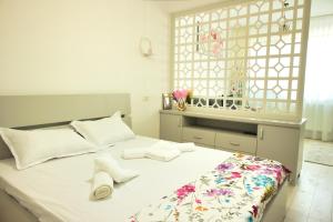 Modern Studio near Coresi Mall w. parking