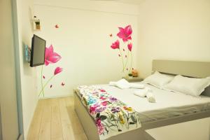 Cozy Flowers Studio - Fast Wi-Fi & Washer-Dryer