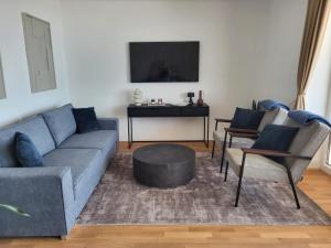 Premium apartment with beautiful sea view, short walk to the sea