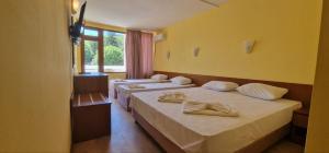 Quadruple Room with Balcony room in Complex Dobrudja
