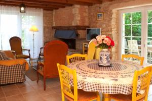 Villas Gte Le Petit Grenier : photos des chambres