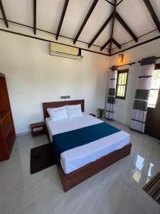 Adhi villa