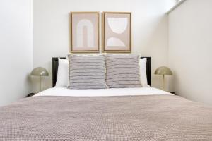 Kendall Sq 2BR w Gym nr MIT Mass General BOS-665