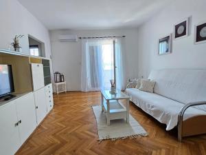 Apartment Školj