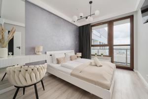 Odra Tower Apartment Center of Wrocław by Renters Prestige