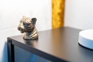 Charming Urban Retreat, Steps From Attractions