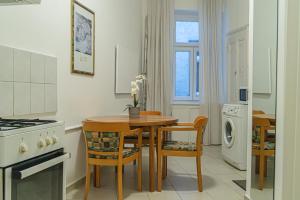 Economy 1BR Apartment well connected to the whole city