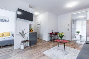 Rajska 8 by little heaven