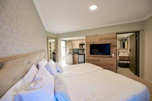 Apartment room in All Africa House (University Of Cape Town)