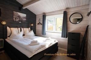 Premium One-Bedroom Cottage with linen room in Geirangerfjorden Feriesenter