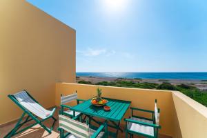 Mare Blu 1 on the beach