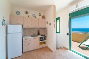 Mare Blu 1 on the beach