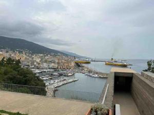 Appartements Bastia appartement face a la mer 100 m : photos des chambres