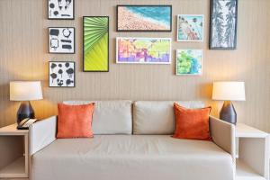 Stay on the beach-16th Floor Views Pool Gym