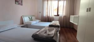 Yanevi Apartments