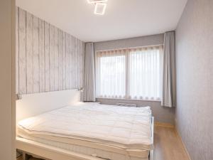 Ground floor apartment with large garden