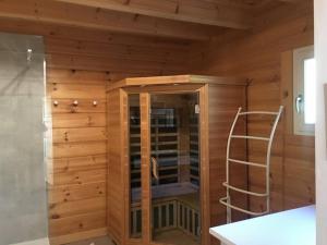 Chalets Charmante maison en bois proche mer : photos des chambres