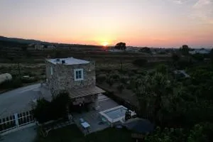 Traditional Kos villa with swimming pool, lawn yard and bbq - Kermetévs