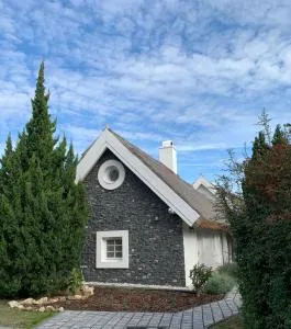 Villa Léna - 讷米斯维塔