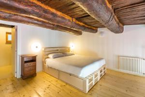 Nova Stylish House in center by Napoliapartments