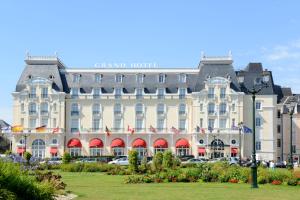 Hotels Le Grand Hotel de Cabourg - MGallery Collection : photos des chambres