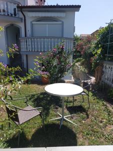APARTMA MARI 