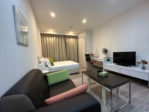 One Bukit Ceylon by Home Suites