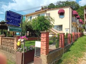 BATO Rooms