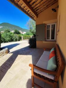 Maisons de vacances GITE AUX 4 SAISONS DU COLORADO PROVENCAL - 3 ETOILES - Rustrel : photos des chambres