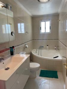 Chalet con vista para salinas y piscina privada