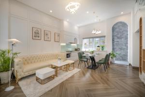 Biệt Thự (Villa)