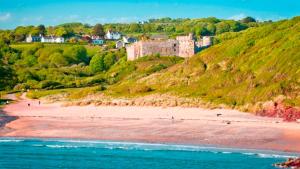 Manorbier Castle Inn Sunset Room