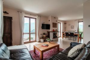 Villa degli Angeli - by MyHomeInComo