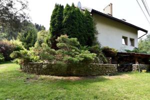 Dom wśród Modrzewi