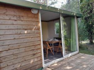 Campings Les Auzerals camping du lac : photos des chambres