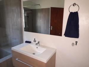 105 on Sarel Cilliers