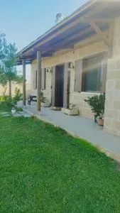 Villa Salentina Con Ampio Giardino vicina al mare - Roca Vecchia