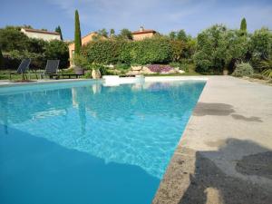 Maisons de vacances Gite 4 personnes climatise, avec piscine privee et chauffee : photos des chambres