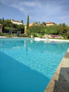 Maisons de vacances Gite 4 personnes climatise, avec piscine privee et chauffee : photos des chambres