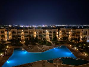 Luxus Designer Apartment in Sunny Lakes 2 ganz nah am Zentrum Naama Bay 75 m2 direkt am Pool - 2 Bakone Obergeschoss bis zu 5 Personen buchbar