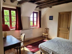 B&B / Chambres d'hotes Maison Forte Perreuse : photos des chambres