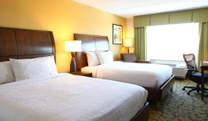 Queen Room with Two Queen Beds room in Hilton Garden Inn Olathe