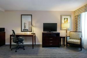 Queen Room with Two Queen Beds room in Hilton Garden Inn Mobile West I-65 Airport Boulevard
